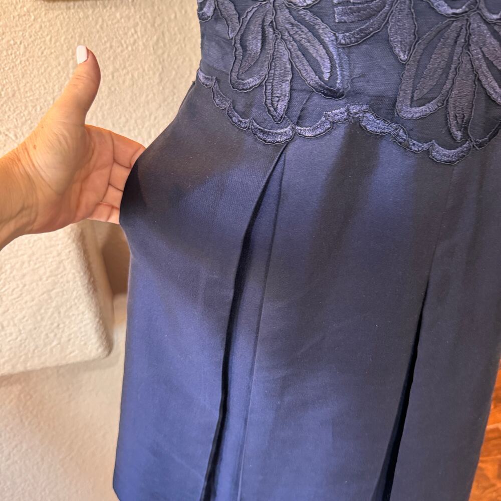 Kay Unger Lace Trimmed Cocktail Party Dress Size 6 Pleated Skirt Blue Black Tie - Picture 6 of 14